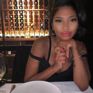 Meet your Posher, Nayi